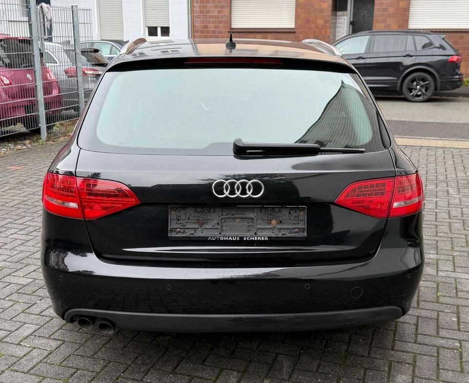 Audi A4 2011 — photo 18