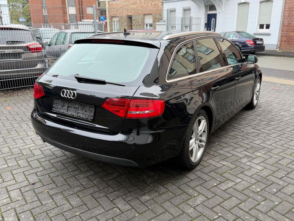 Audi A4 2011 — photo 5