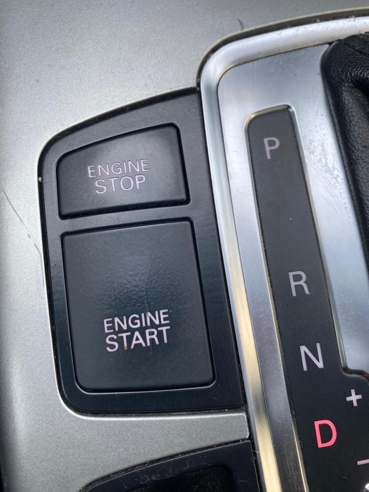 Audi A6 2009 — photo 16