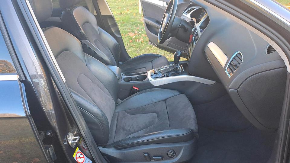 Audi A4 2011 — photo 6