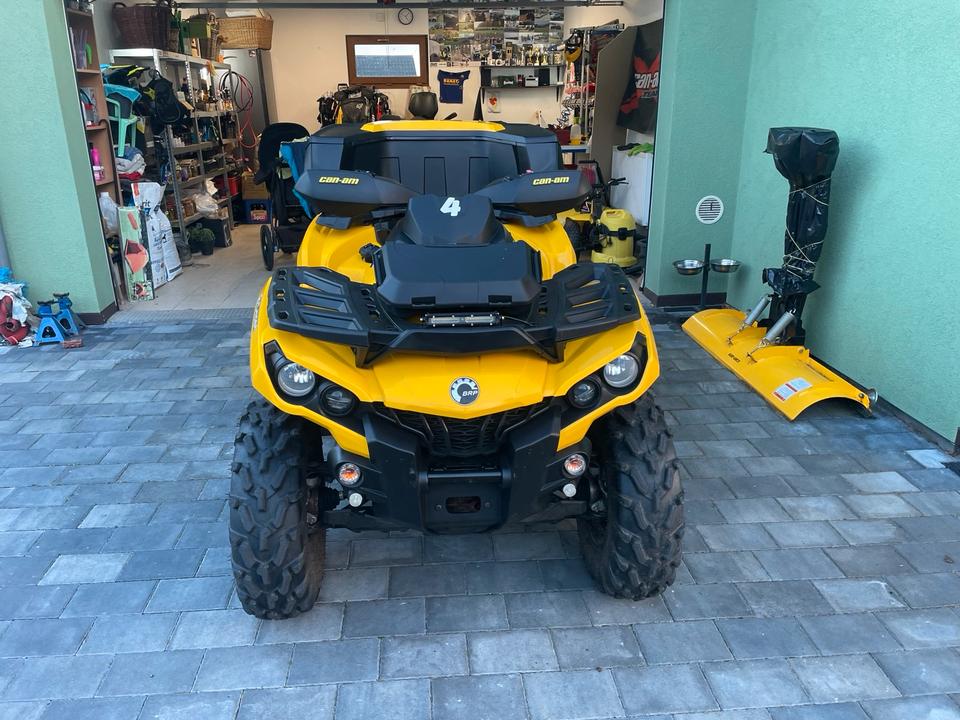 Weitere Motorräder Can-Am Outlander, 2014