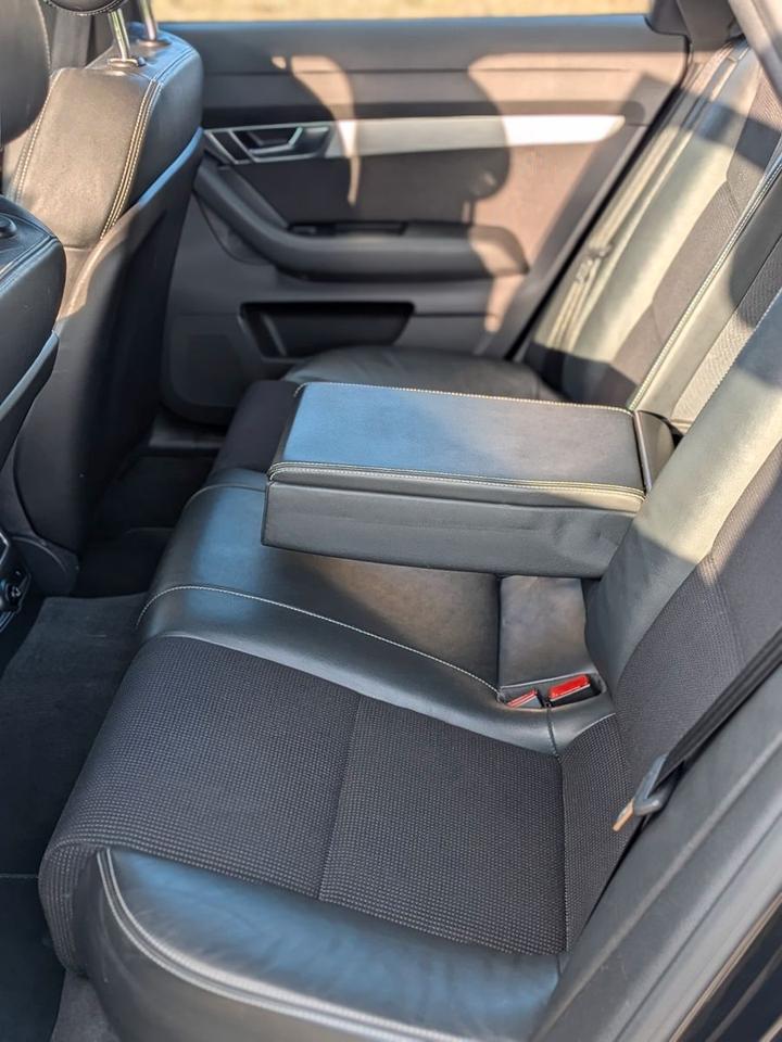 Audi A6 2011 — photo 8