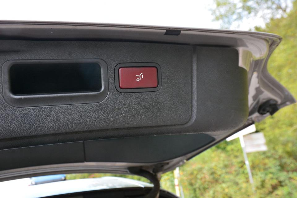 Mercedes Benz R 320 2008 — photo 15