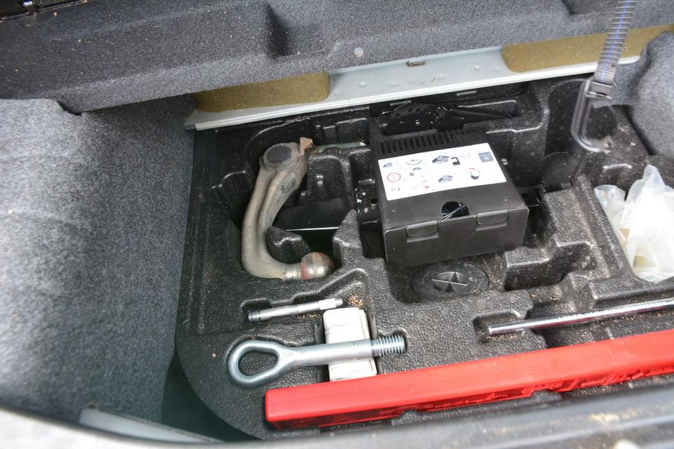 Mercedes Benz R 320 2008 — photo 8