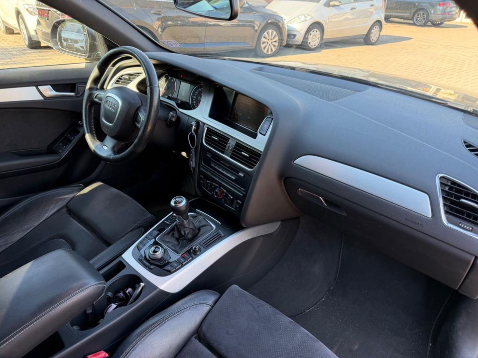Audi A4 2009 — photo 12