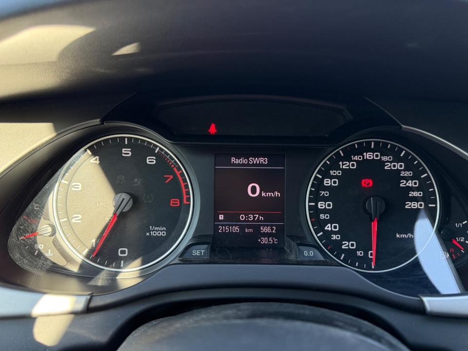 Audi A4 2009 — photo 15