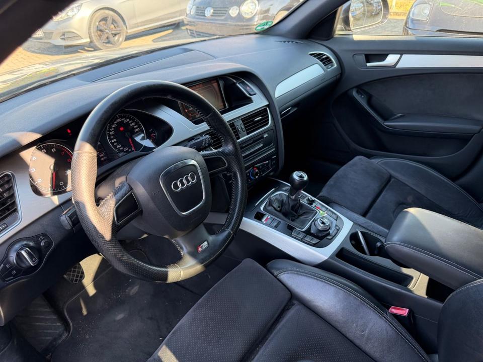 Audi A4 2009 — photo 9