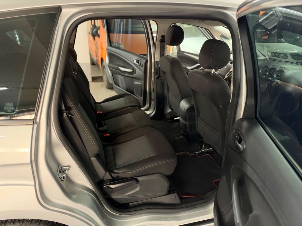 Ford S-Max 2014 — photo 12