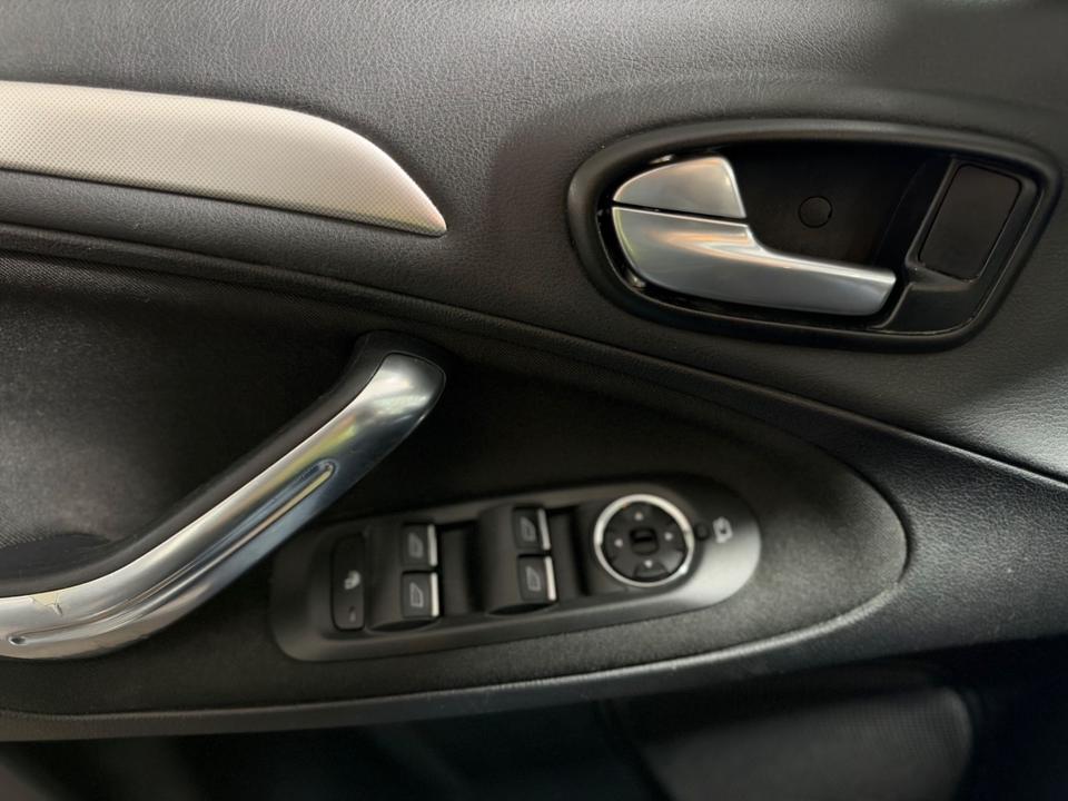 Ford S-Max 2014 — photo 14