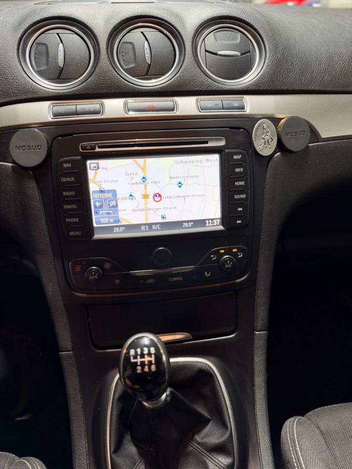 Ford S-Max 2014 — photo 15