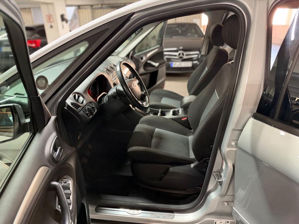 Ford S-Max 2014 — photo 9