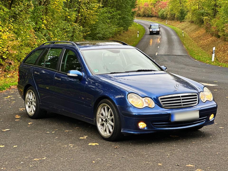 Mercedes Benz C 220 2007 — engine