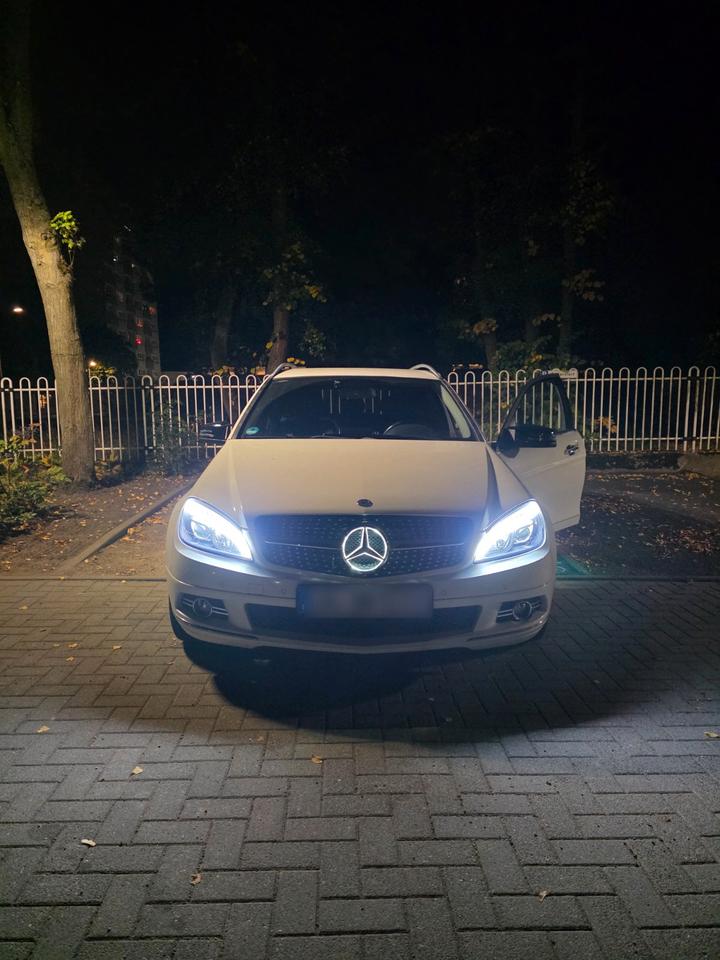 Mercedes Benz C 180 2010 — photo 12