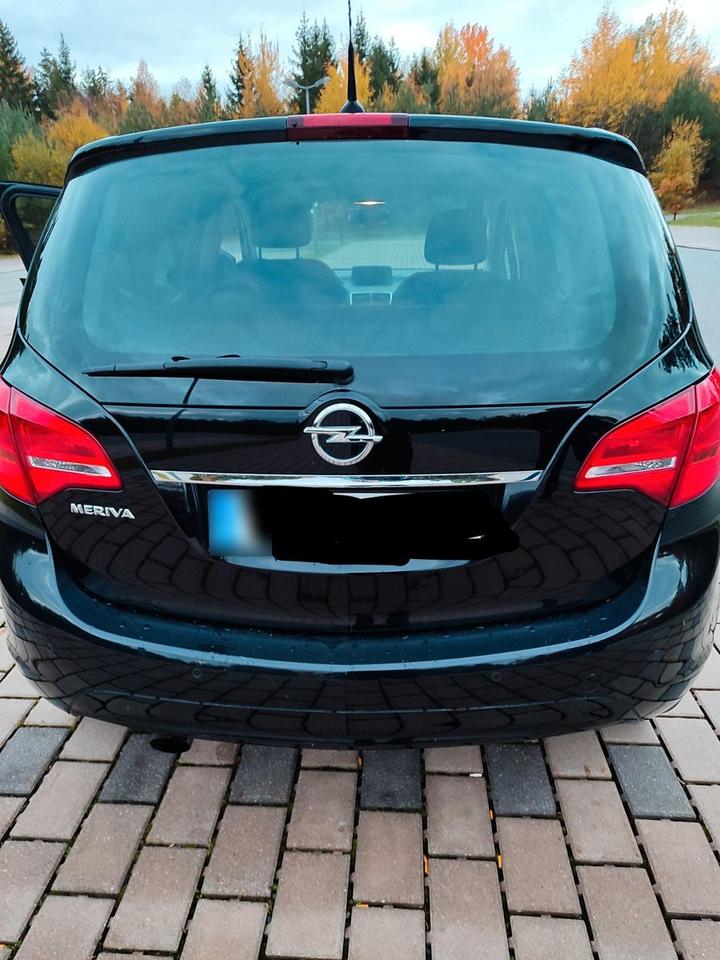 Opel Meriva 2011 — photo 5
