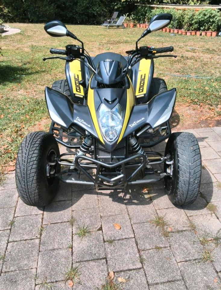 Kymco Quad Kymco Maxxer 300 Supermoto 2015 — rear view