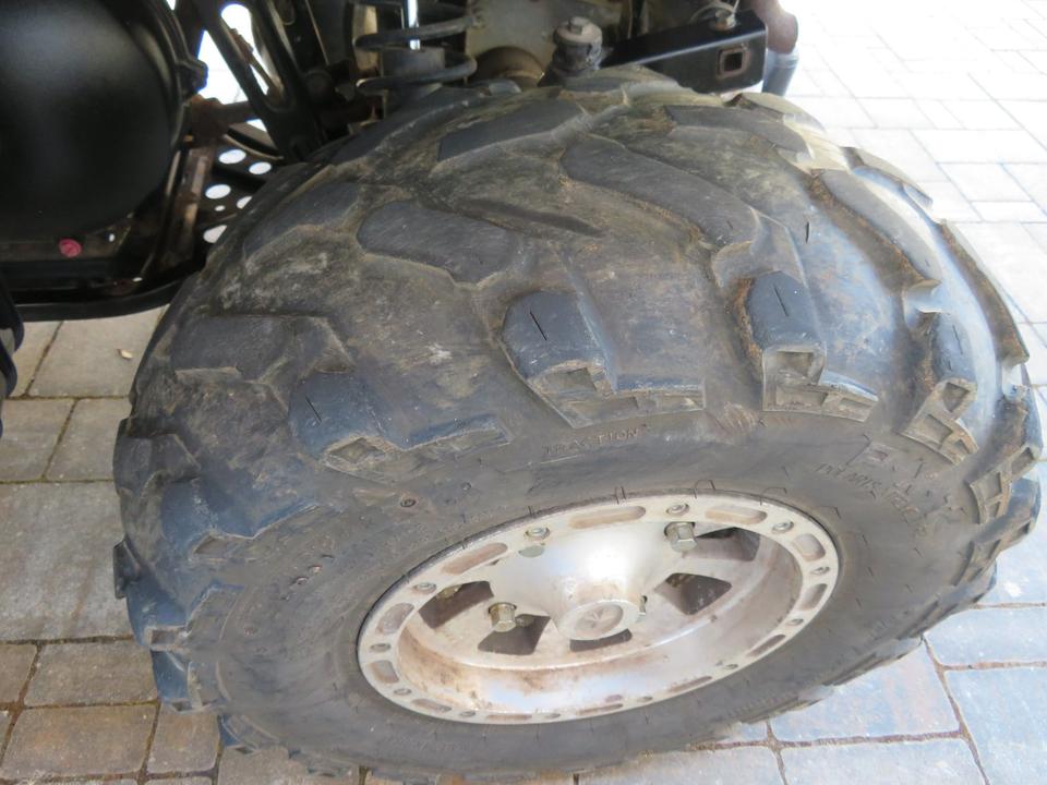 Weitere Motorräder Sehr gepflegtes ATV/Quad Polaris 800 Sportsman mit Schneeschild 2007 — photo 12