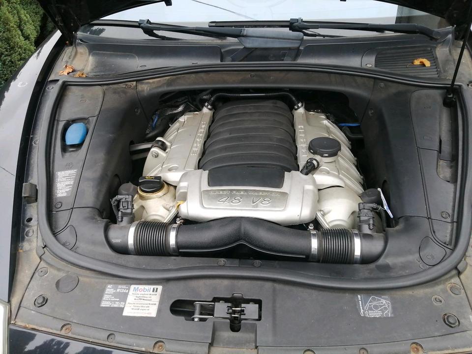 Porsche Cayenne 2007 — rear view