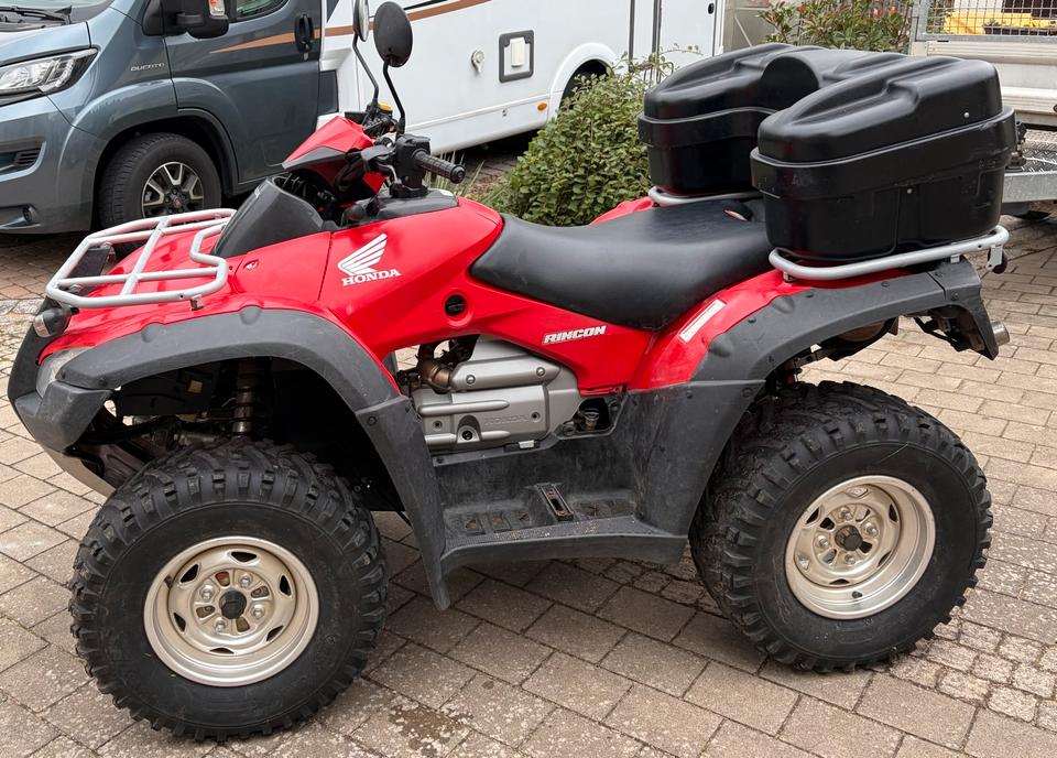Honda Rincon TRX 650 2006 — rear view