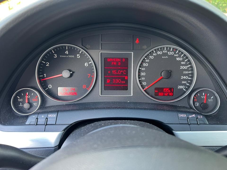 Audi A4 2005 — двигун