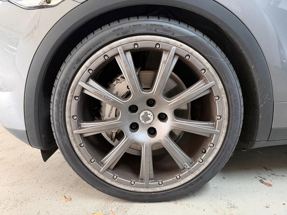 Porsche Cayenne 2010 — photo 10