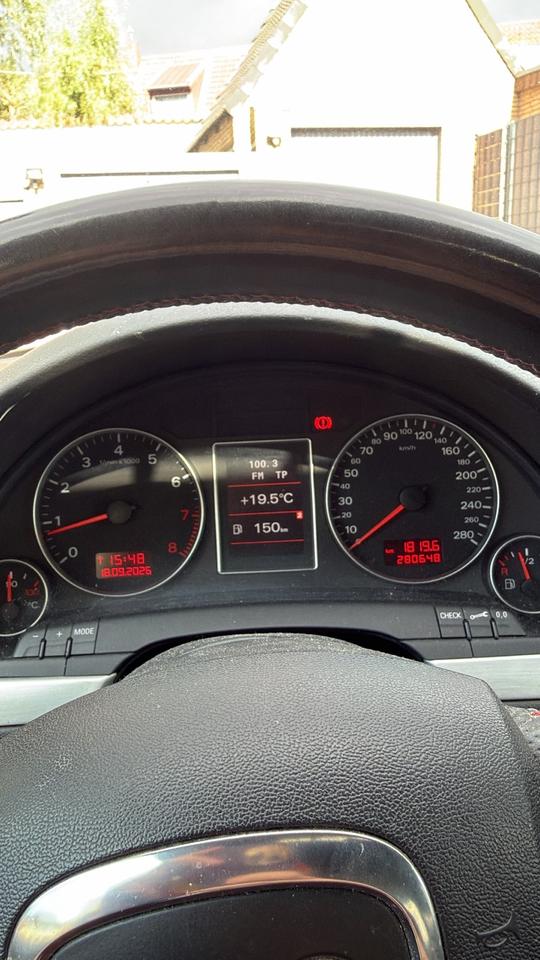 Audi A4 2007 — photo 7