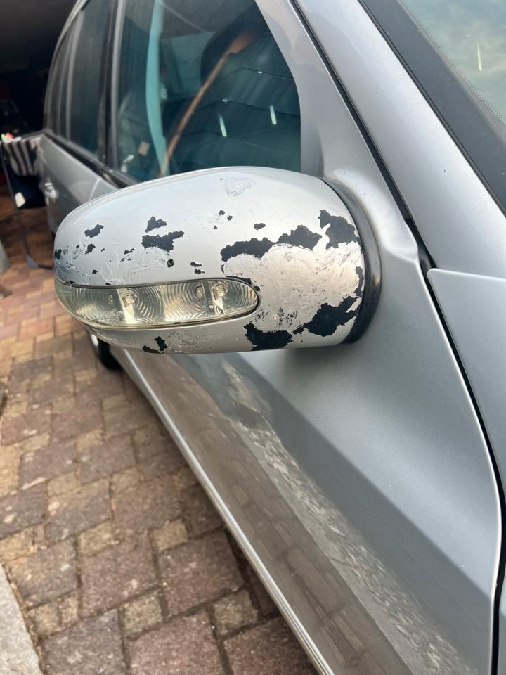Mercedes Benz E 320 2004 — салон