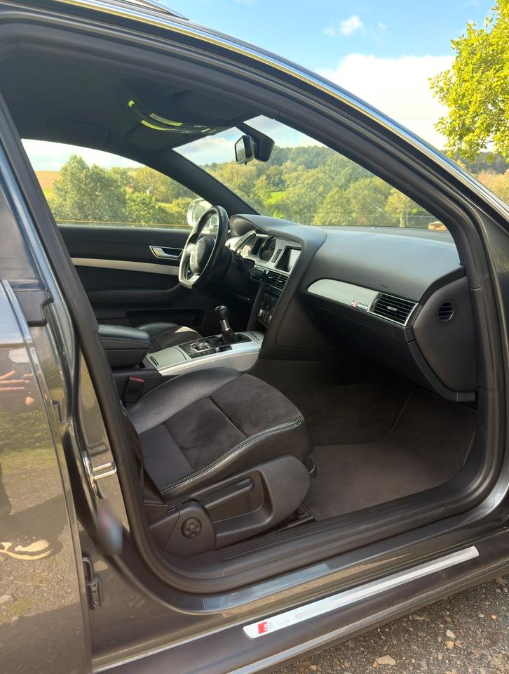 Audi A6 2011 — photo 11