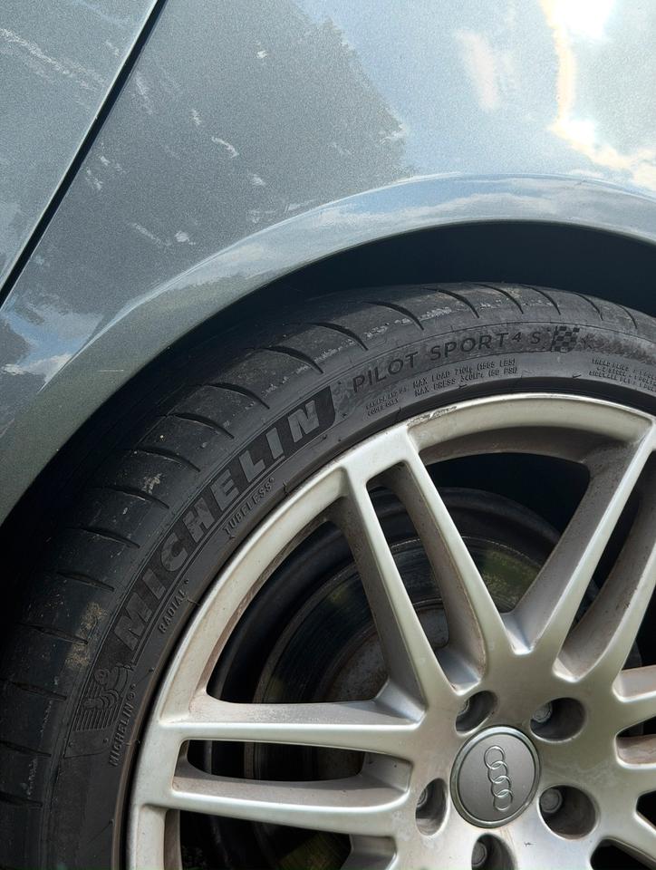 Audi A6 2011 — photo 20