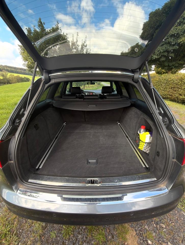 Audi A6 2011 — photo 8