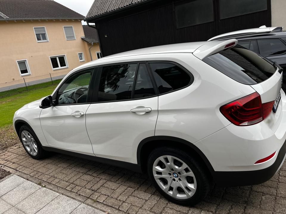 BMW X1 2012 — photo 10