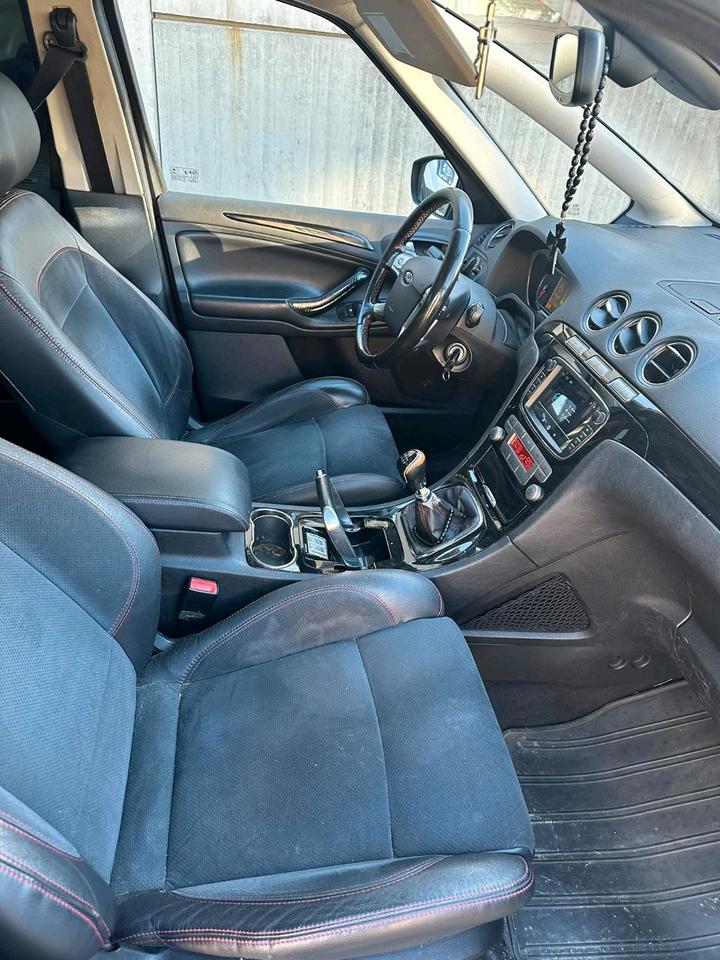 Ford S-Max 2008 — photo 12