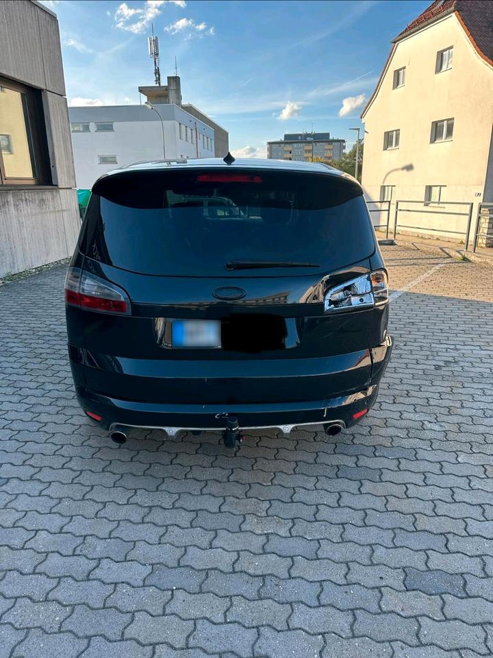 Ford S-Max 2008 — rear view
