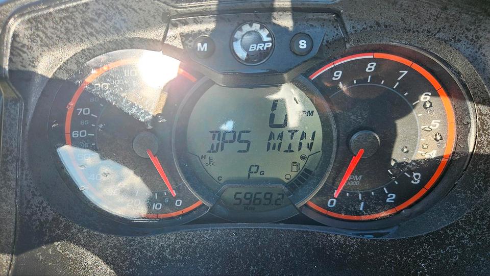  Can Am Outlander 1000 Max Limited 2015 — engine 1.000 ccm