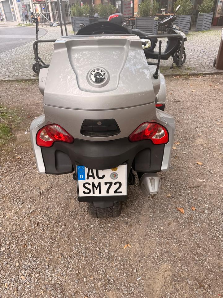 Weitere Motorräder Gelöscht • Can Am Spyder RT. Bj 2011 — rear view