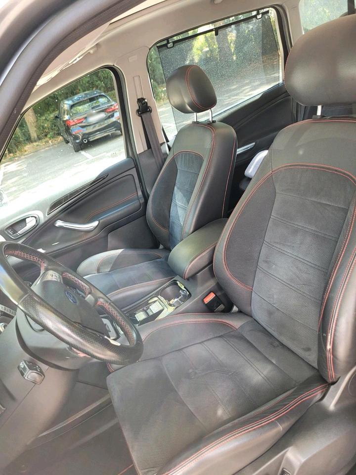 Ford S-Max 2010 — engine