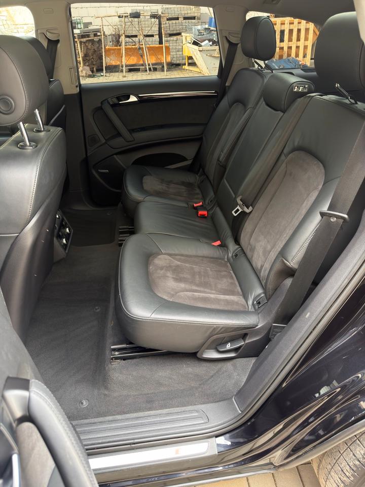 Audi Q7 2010 — photo 19