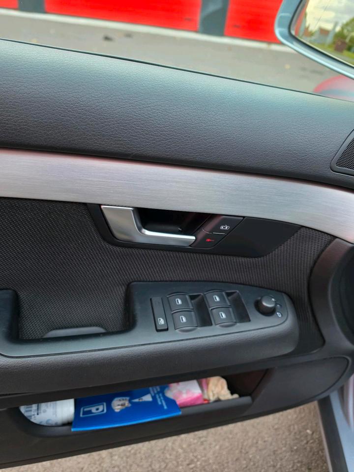 Audi A4 2007 — photo 18