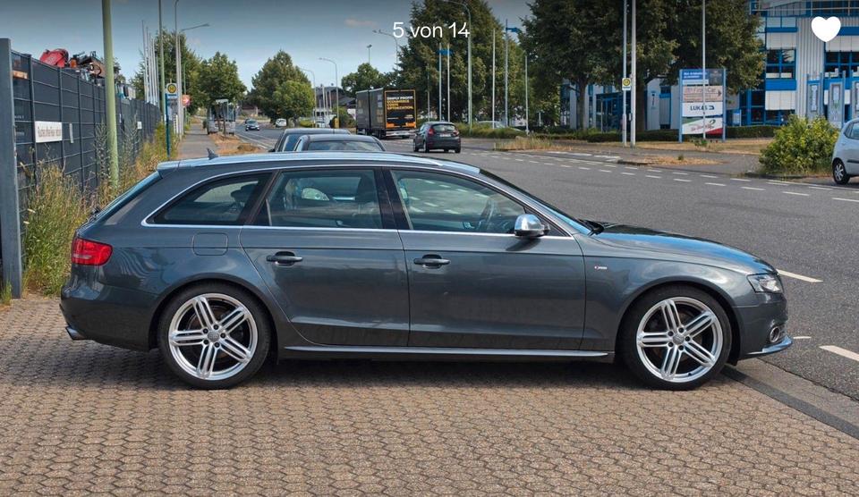 Audi A4 2010 — photo 8