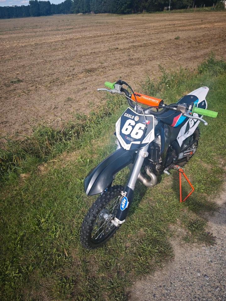 KTM SX 65 Motocross Kindermotorrad 2012 — rear view
