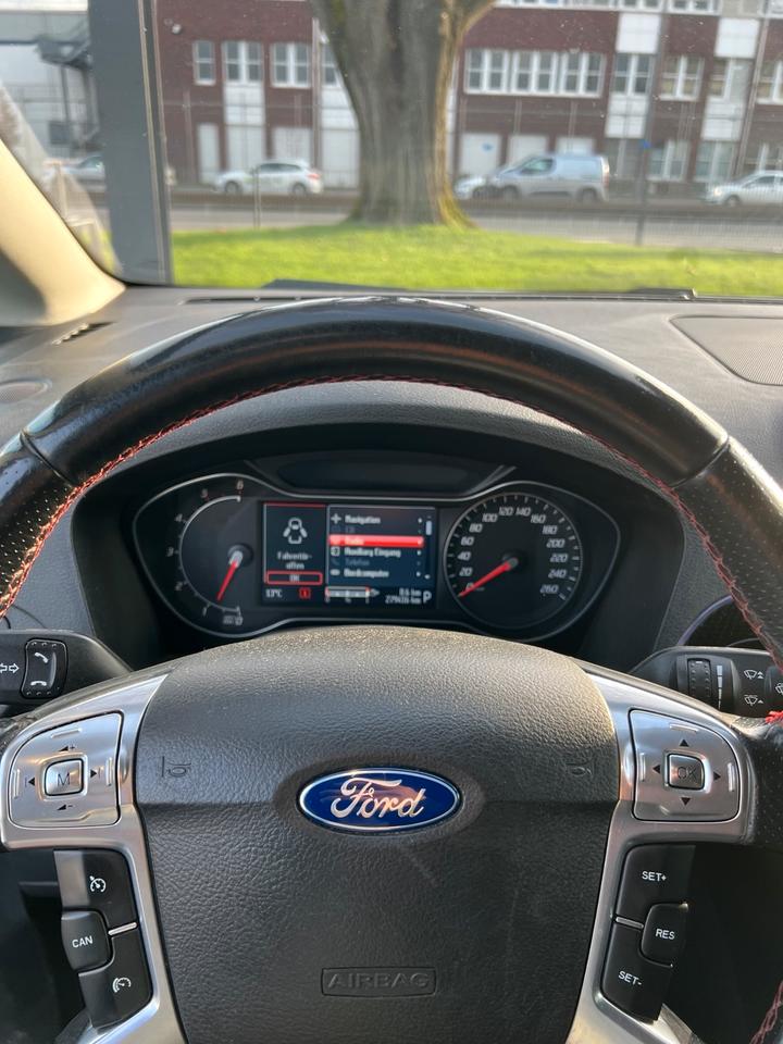 Ford S-Max 2014 — photo 12