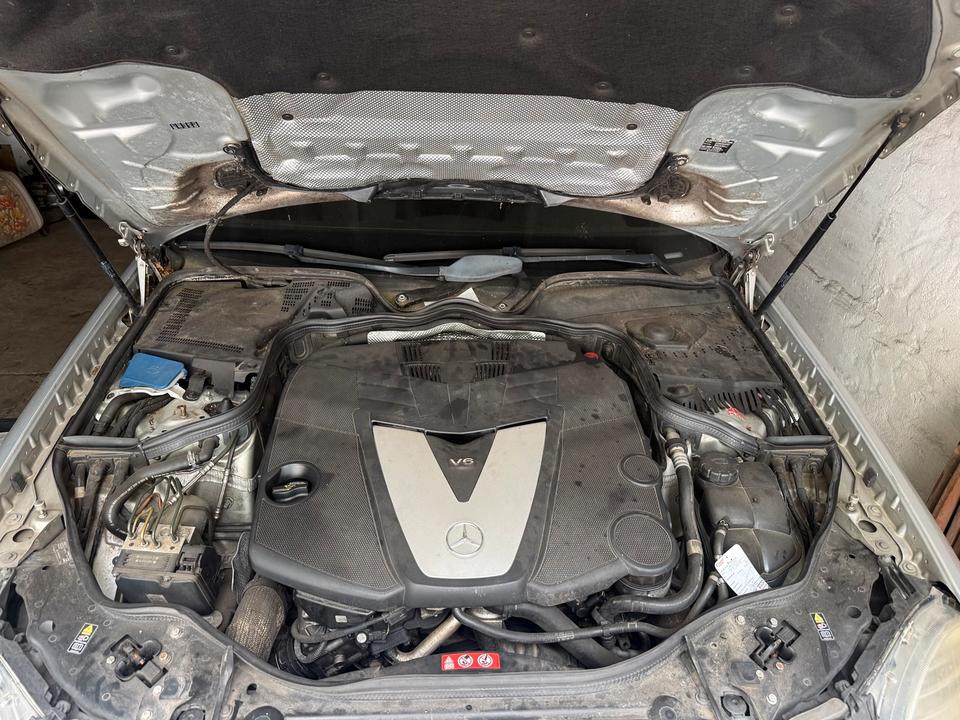 Mercedes Benz E 280 2007 — engine