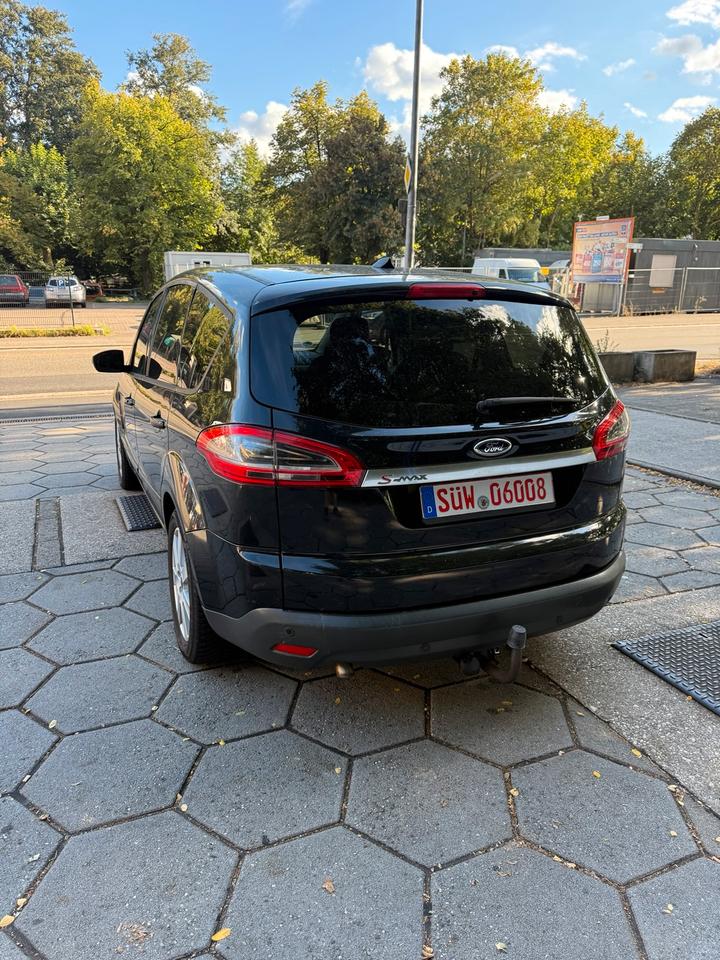 Ford S-Max 2011 — photo 9