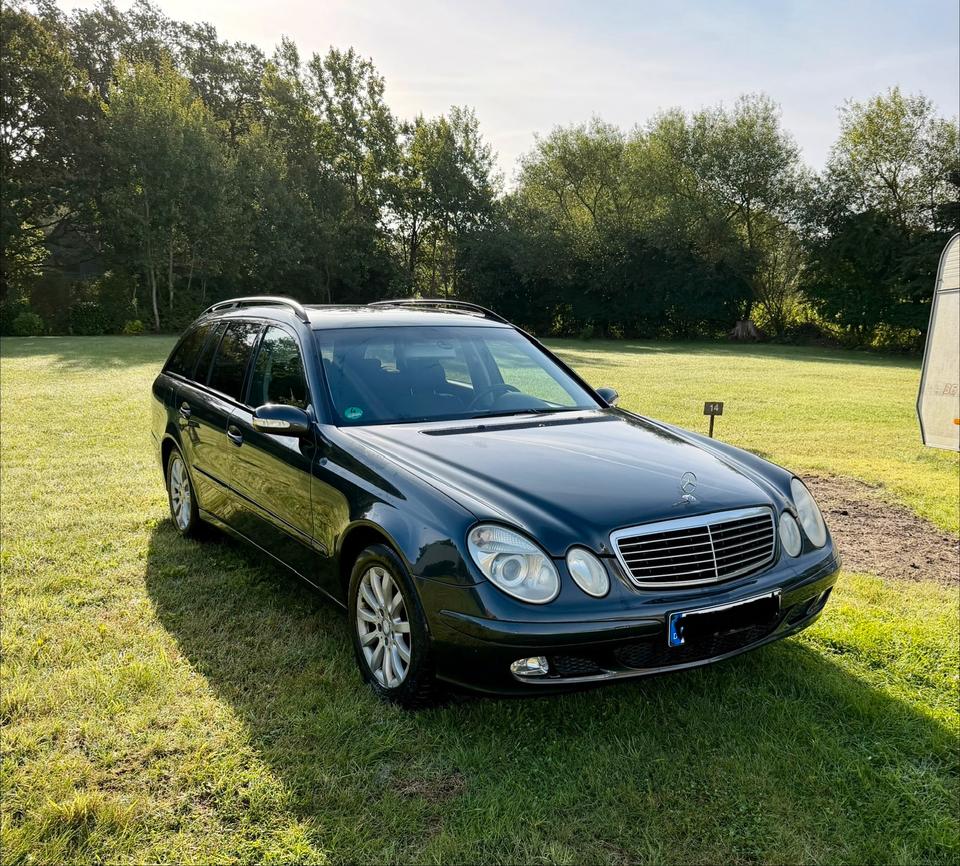 Mercedes Benz E 220, 2004