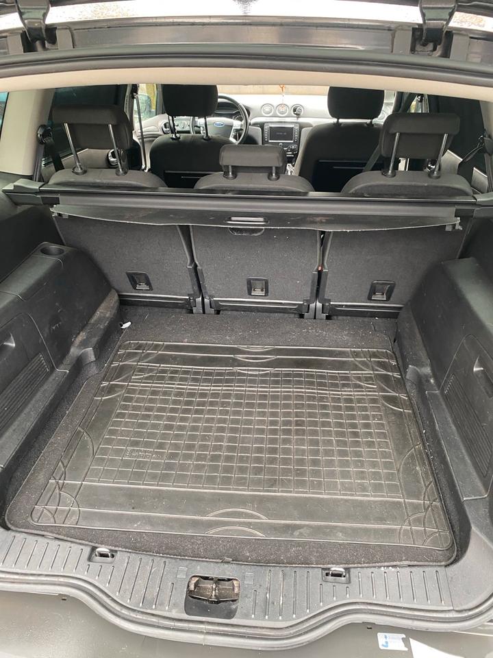 Ford S-Max 2014 — photo 13