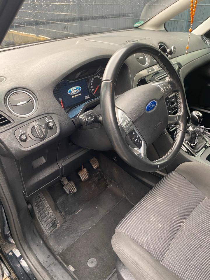 Ford S-Max 2014 — photo 8