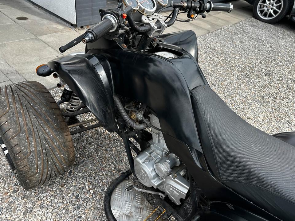 Weitere Motorräder ZHENHUA /Hubraum, 250, 15 PS 2009 — photo 6