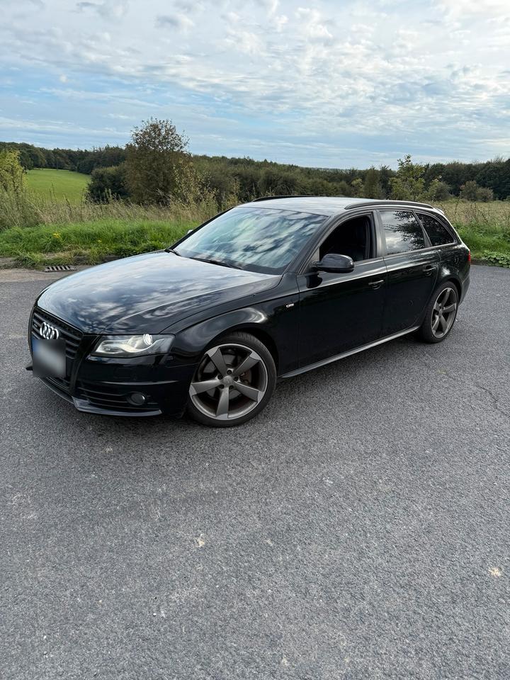 Audi A4 2011 — photo 14