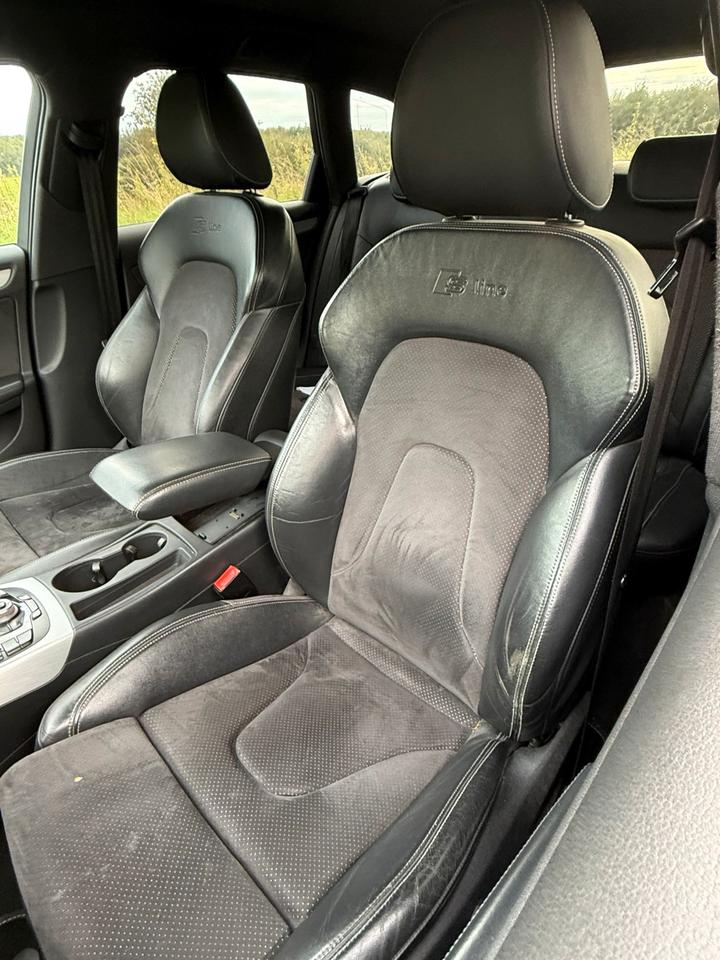 Audi A4 2011 — photo 17