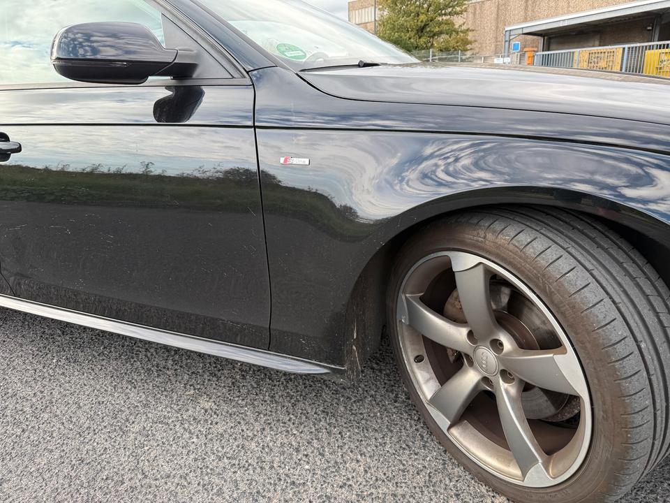 Audi A4 2011 — photo 8
