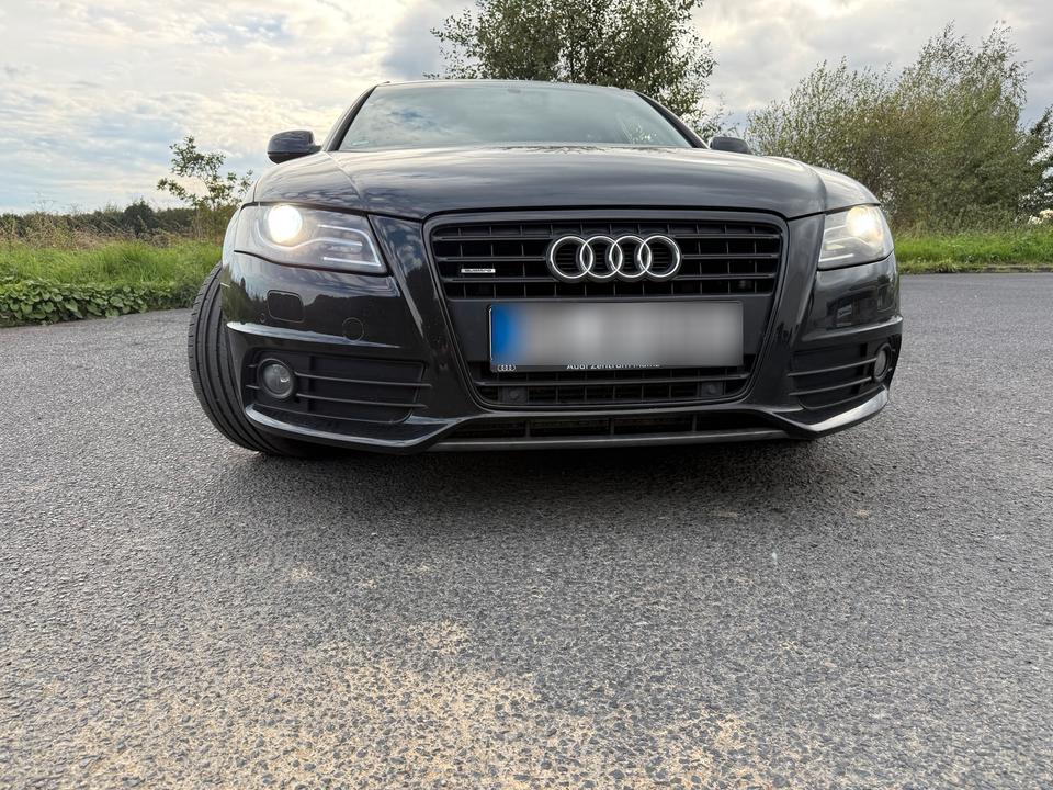 Audi A4 2011 — photo 9